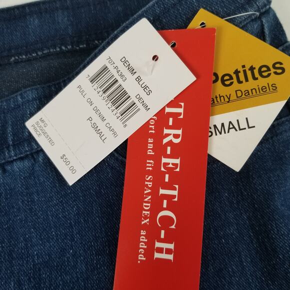 Cathy Daniels Blue Denim Stretchy Pull on Capris Size PS NEW! - Picture 4 of 4